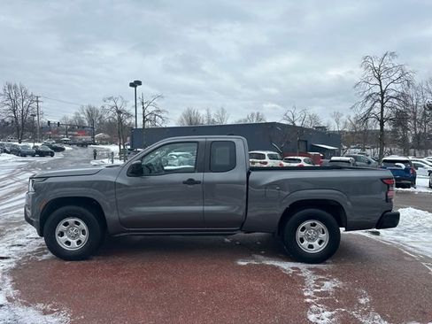 Used 2022 Nissan Frontier S image 2