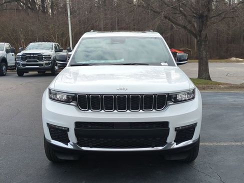 New 2025 Jeep Grand Cherokee L Limited w/ Luxury Tech Group II AWD/4WD image 8