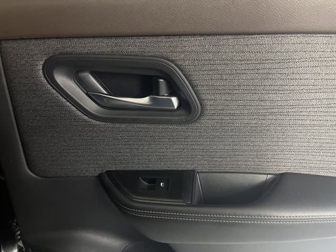 Used 2022 Nissan Rogue SV FWD image 53