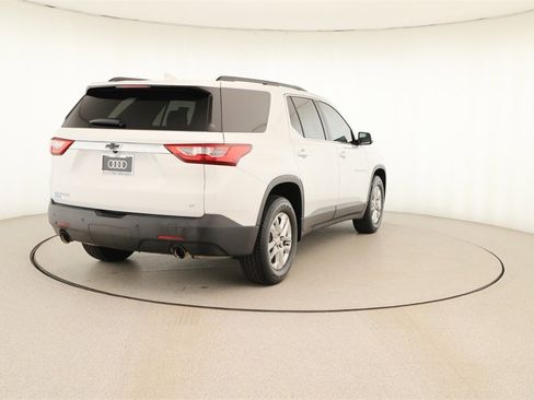 Used 2020 Chevrolet Traverse LT image 6