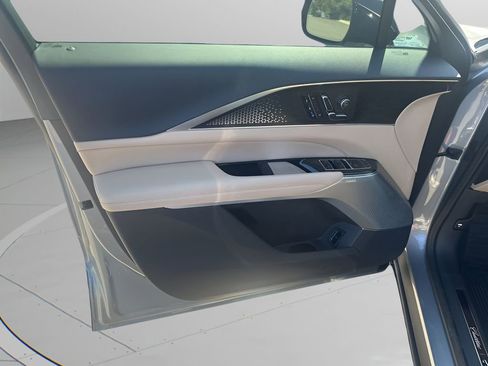 New 2026 Cadillac Lyriq Signature Luxury w/ Nappa Leather Package AWD/4WD image 36