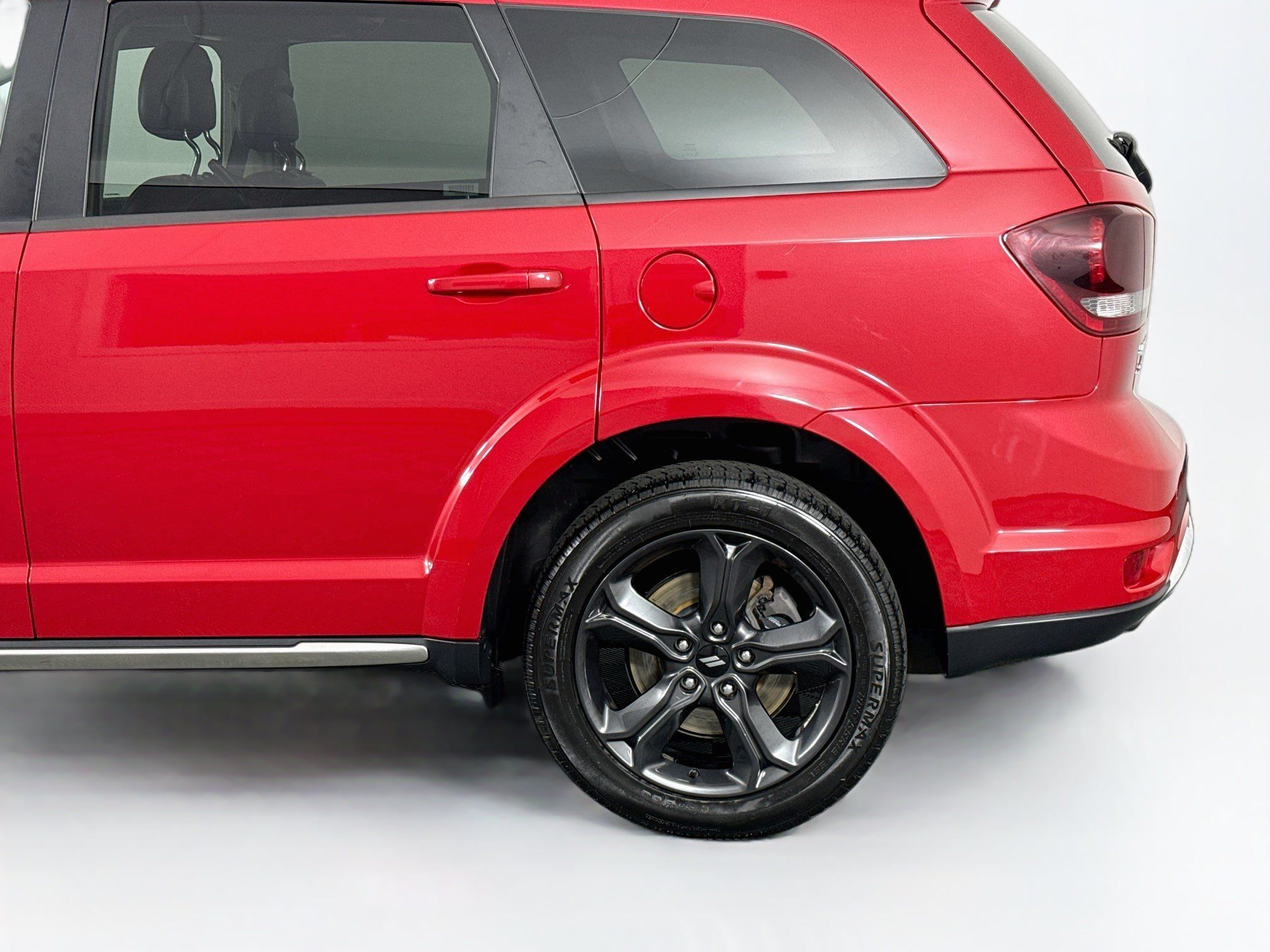 Used 2018 Dodge Journey Crossroad w/ Nav & Sun Group AWD/4WD image 44