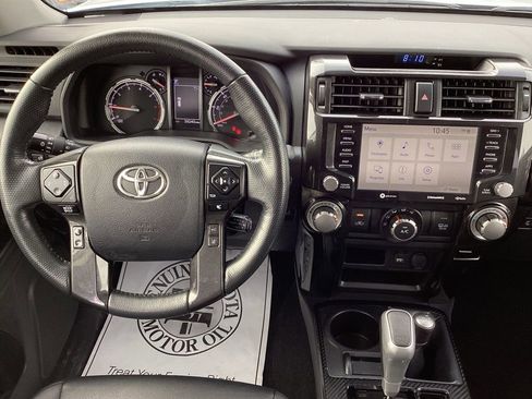 Used 2024 Toyota 4Runner TRD Off-Road Premium image 16
