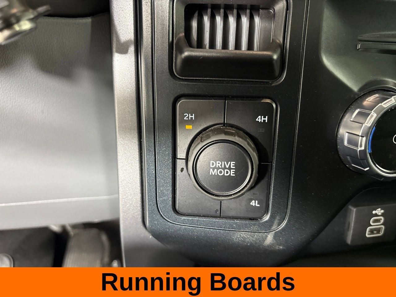 Used 2025 Ford F150 XLT w/ Equipment Group 301A Standard AWD/4WD image 18