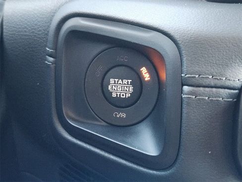 Used 2024 Jeep Gladiator Mojave image 21