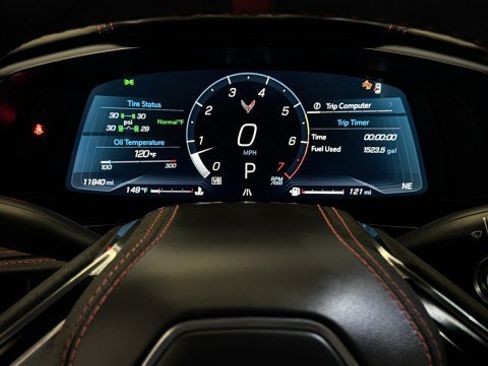 Used 2024 Chevrolet Corvette Stingray Premium Cpe w/ Z51 Performance Package RWD image 13