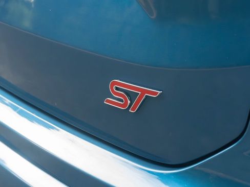 Used 2019 Ford Edge ST w/ Equipment Group 401A AWD/4WD image 13