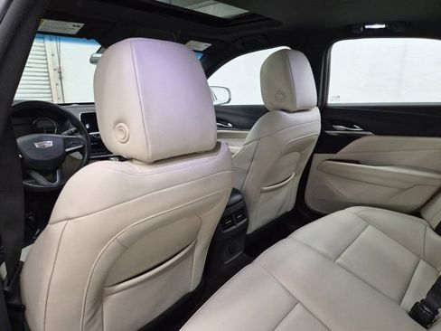 Used 2023 Cadillac CT4 Luxury w/ Sun And Sound Package RWD image 15