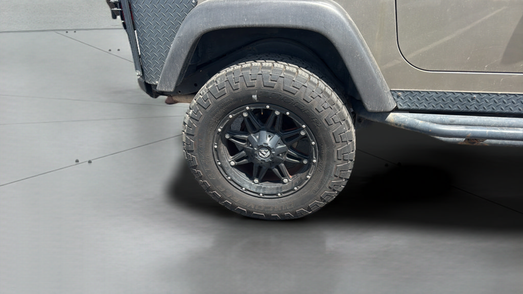 Used 2005 Jeep Wrangler Rubicon AWD/4WD image 16
