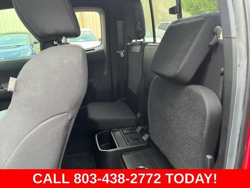 Used 2022 Toyota Tacoma TRD Sport w/ TRD Premium Sport Package AWD/4WD image 12