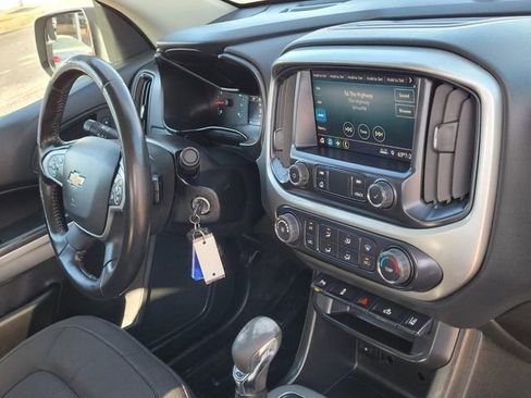 Used 2022 Chevrolet Colorado LT w/ Fleet Safety Package image 13