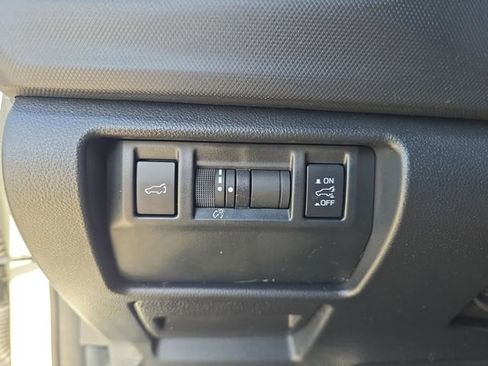 Certified 2025 Subaru Forester Limited image 22