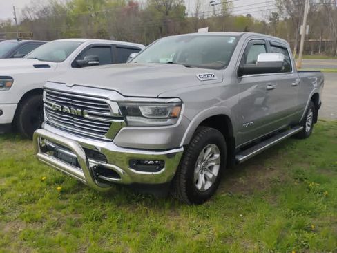 Used 2021 RAM 1500 Laramie AWD/4WD image 3