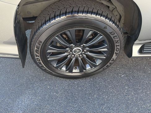 Certified 2023 Lexus GX 460 Luxury w/ Sport Design Package AWD/4WD image 40