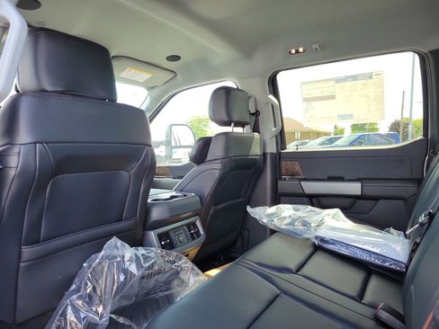 New 2026 Ford F350 Lariat w/ Black Appearance Package AWD/4WD image 16