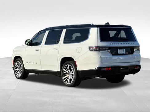 Used 2024 Jeep Grand Wagoneer L Series III AWD/4WD image 3