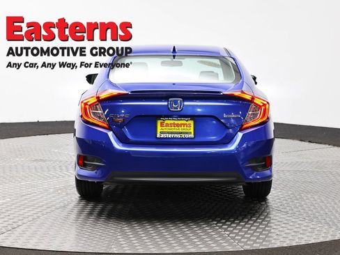 Used 2017 Honda Civic Touring image 6