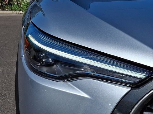 Certified 2025 Toyota Corolla Cross XLE AWD/4WD image 9