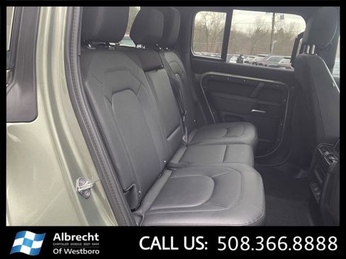 Used 2025 Land Rover Defender 110 S image 17