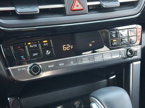Certified 2024 Kia Seltos X-Line AWD/4WD image 16