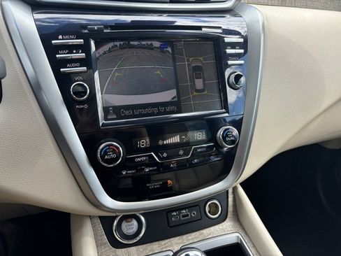 Used 2023 Nissan Murano SL image 13
