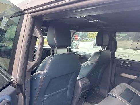 Used 2022 Ford Bronco Outer Banks AWD/4WD image 9