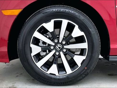 Certified 2026 Honda Odyssey EX-L image 10