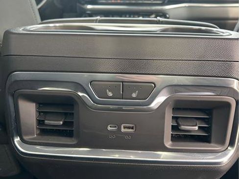 Used 2025 Chevrolet Silverado 1500 LTZ image 19