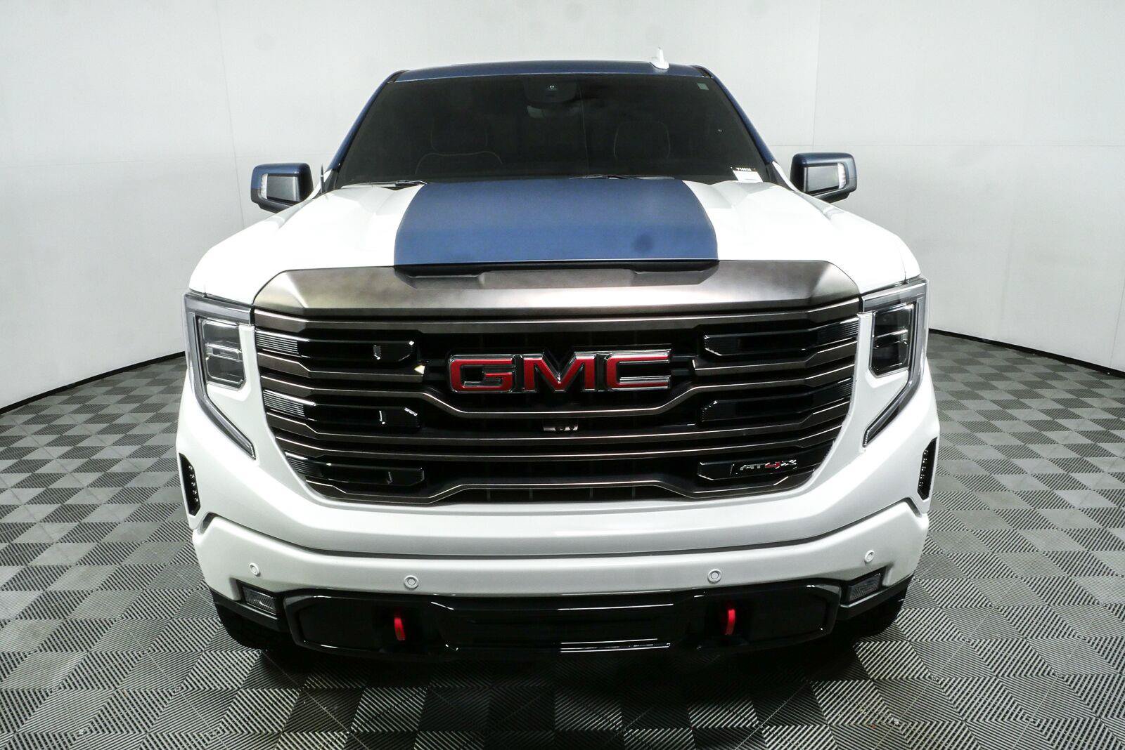 Used 2022 GMC Sierra 1500 AT4X AWD/4WD image 27