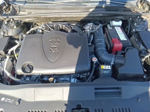 Used 2021 Toyota Avalon Limited image 34