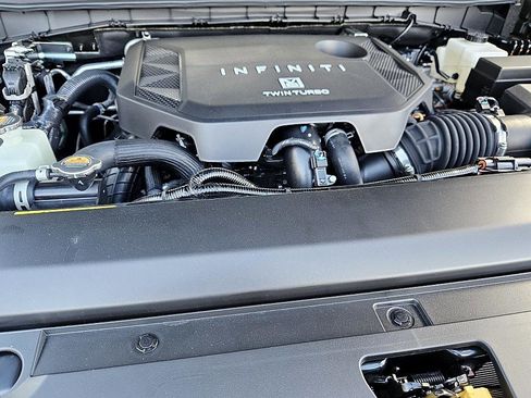 New 2026 INFINITI QX80 4WD image 16