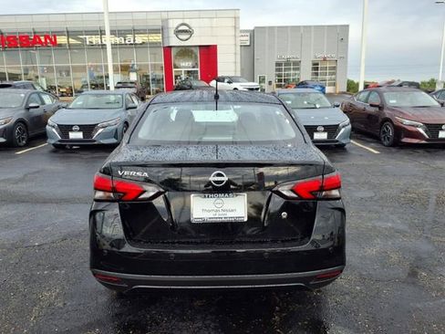 Certified 2025 Nissan Versa S w/ Trunk Package image 4