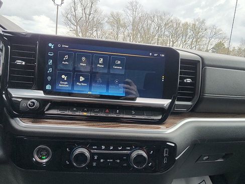 Used 2023 Chevrolet Silverado 1500 LT image 17