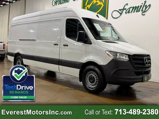 Used 2021 Mercedes-Benz Sprinter 2500 w/ Driver Convenience Package video 1