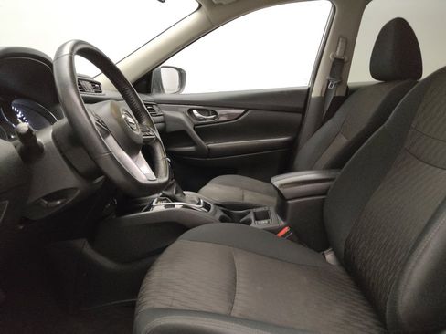 Used 2019 Nissan Rogue SV AWD/4WD image 17