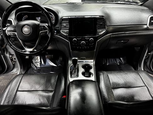 Used 2020 Jeep Grand Cherokee Limited w/ Luxury Group II image 36