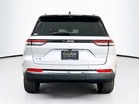 Used 2023 Jeep Grand Cherokee 4WD 4xe w/ Luxury Tech Group II image 7