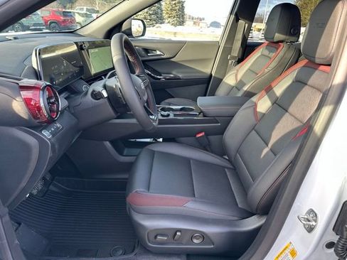 New 2026 Chevrolet Equinox RS w/ LPO, Floor Liner Package image 10