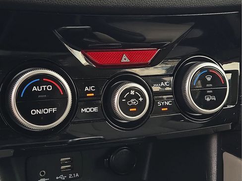 Certified 2024 Subaru Forester Limited image 17