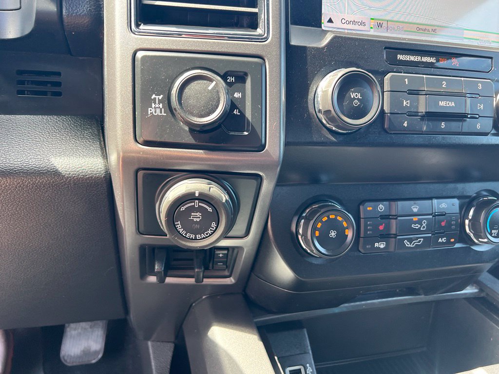 Used 2019 Ford F150 XLT w/ Equipment Group 302A Luxury AWD/4WD image 34
