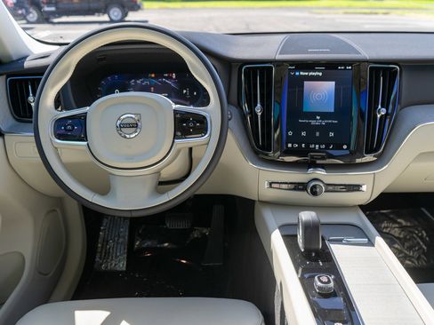 Used 2024 Volvo XC60 B5 Plus w/ Protection Package Premier AWD/4WD image 13