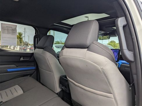 Used 2024 Toyota Tacoma TRD Sport image 12