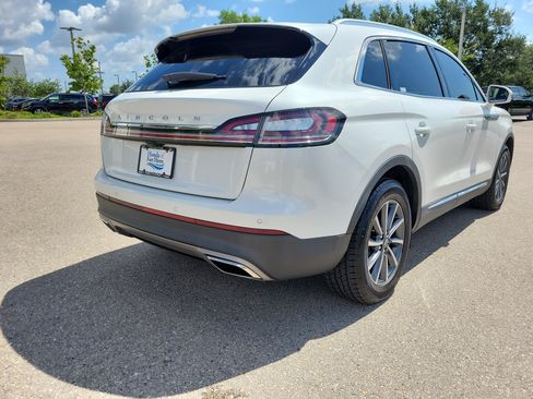 Used 2021 Lincoln Nautilus FWD image 6