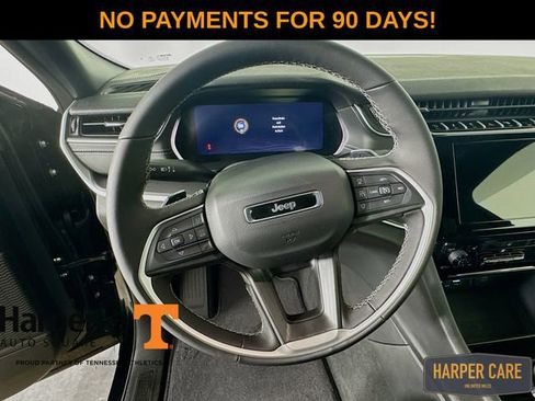 New 2025 Jeep Grand Cherokee L Laredo image 14