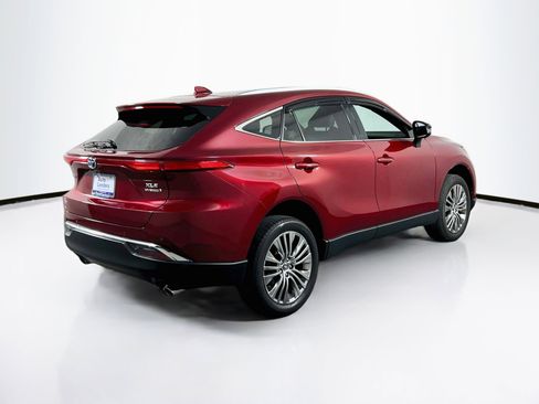 Used 2022 Toyota Venza XLE AWD/4WD image 5