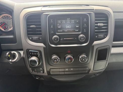 Used 2018 RAM 1500 Express w/ Black Ram 1500 Express Group image 11