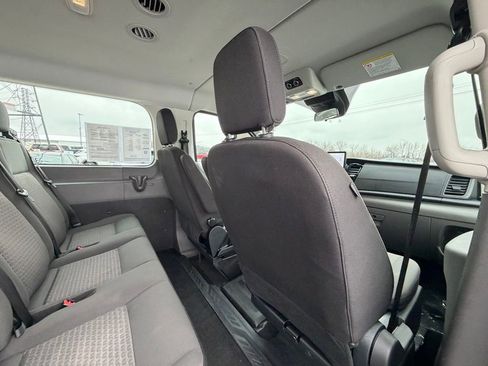 Used 2023 Ford Transit 350 XLT image 17