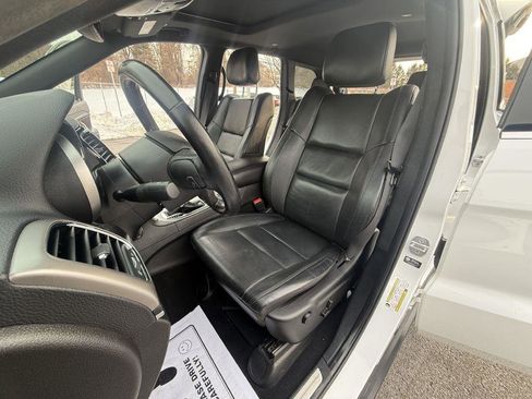 Used 2021 Jeep Grand Cherokee Limited AWD/4WD image 14