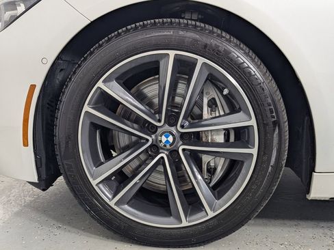 Used 2022 BMW 750i xDrive w/ Executive Package AWD/4WD image 11