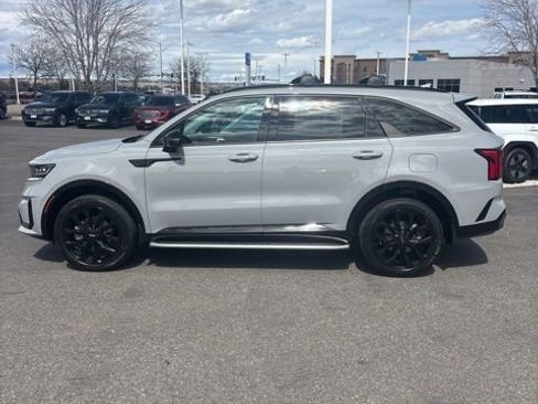 Used 2023 Kia Sorento SX image 7